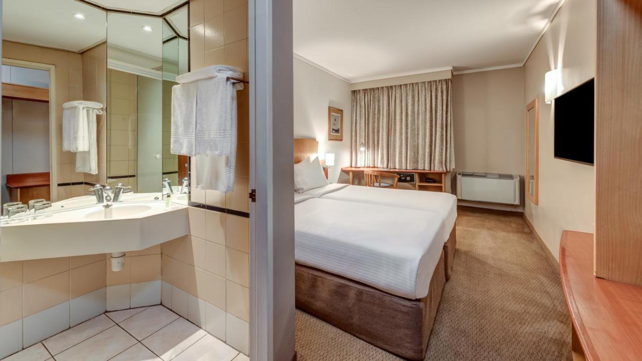 Stayeasy Pretoria-Noord Exteriör bild
